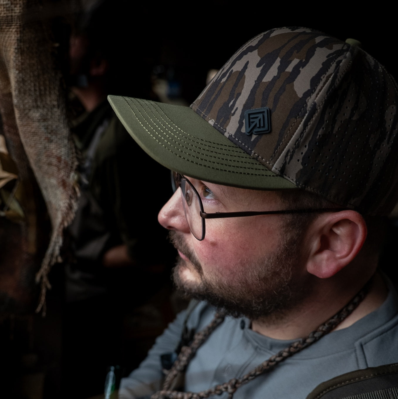 Man wearing Terreno camo and olive hat