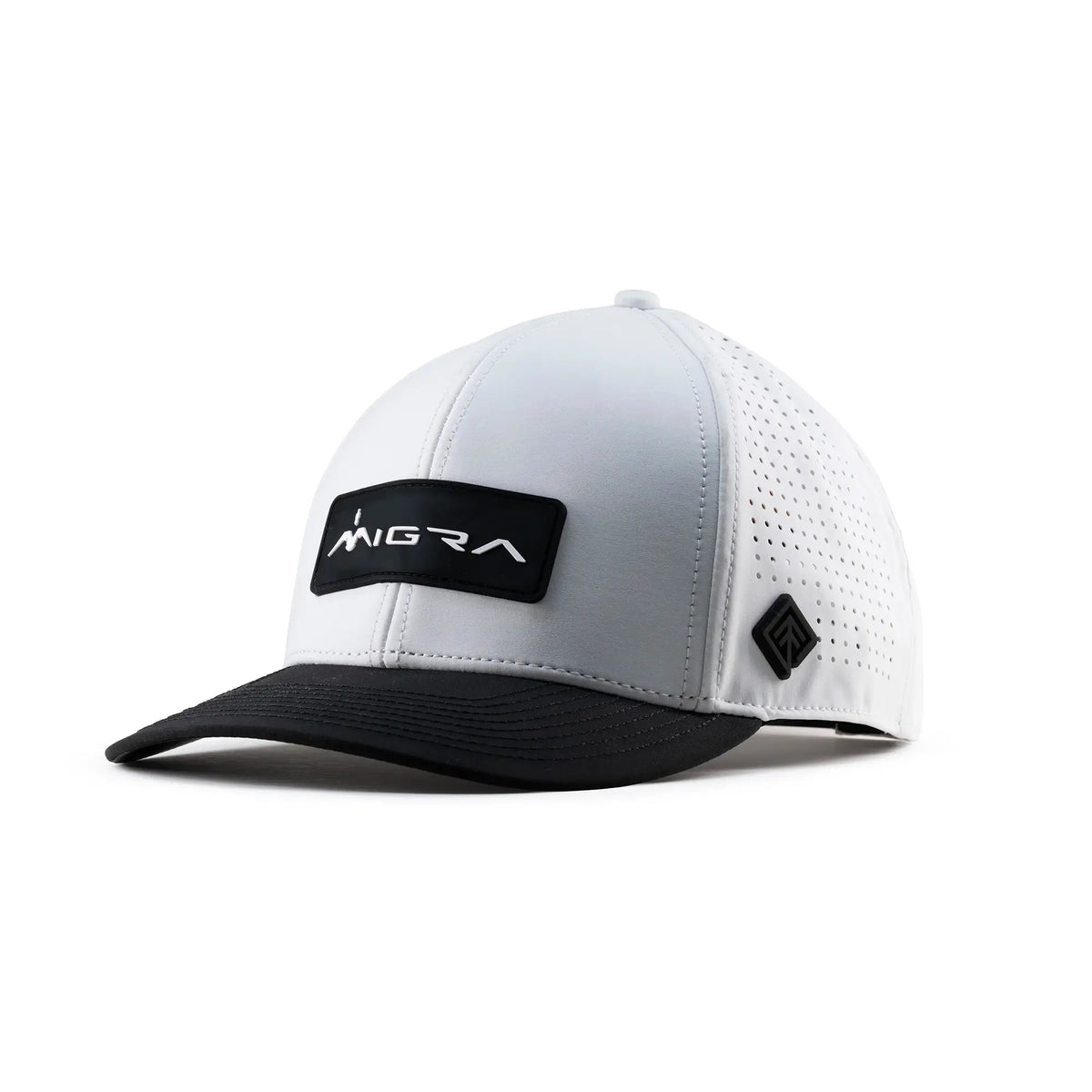 Terreno x Migra: White